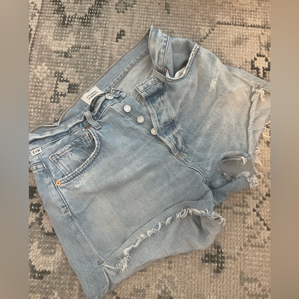Citizens of Humanity Light Wash Jean Shorts Size 26